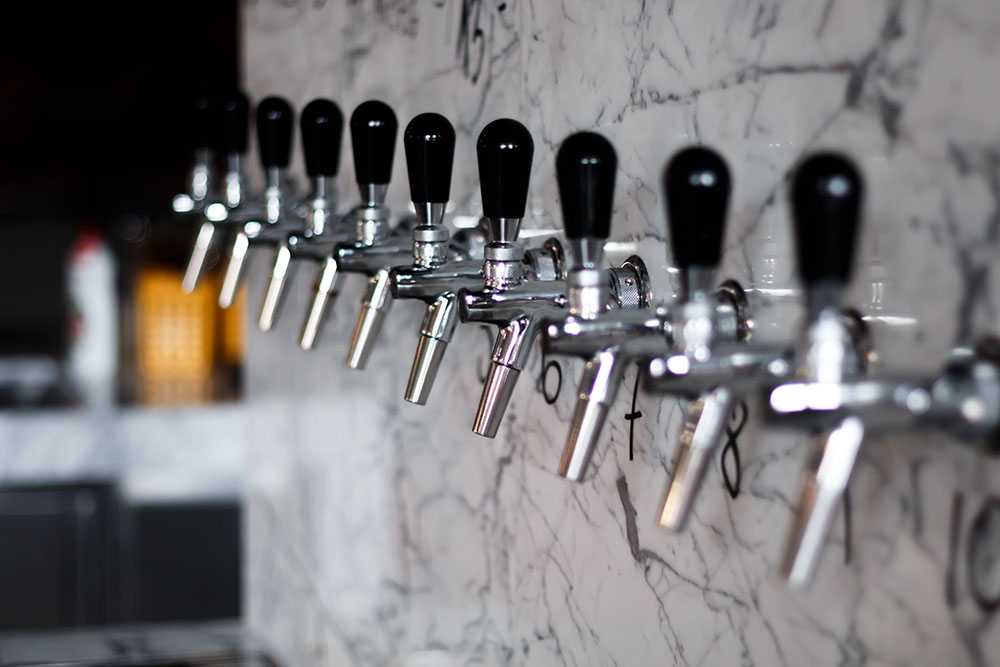 Brewery Tour with Beer Tasting