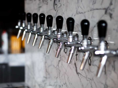 Brewery Tour with Beer Tasting