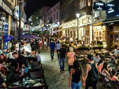 Guided Bar Crawl