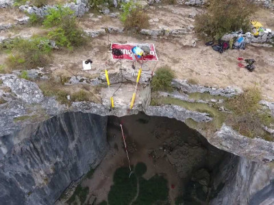 Bungee Jumping with Private Transfers