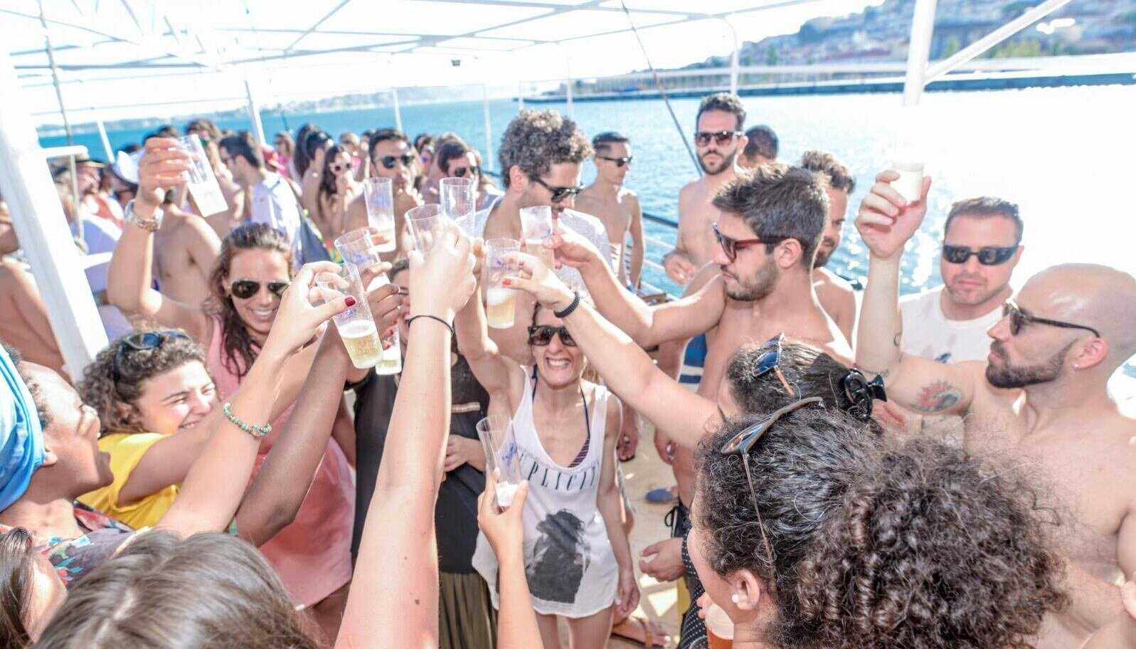 public-boat-parties