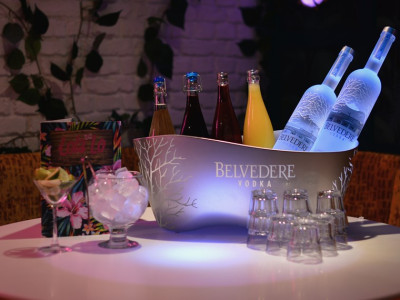 Tables and Drinks at Lola Lo