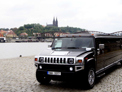 Limousines & Hummers